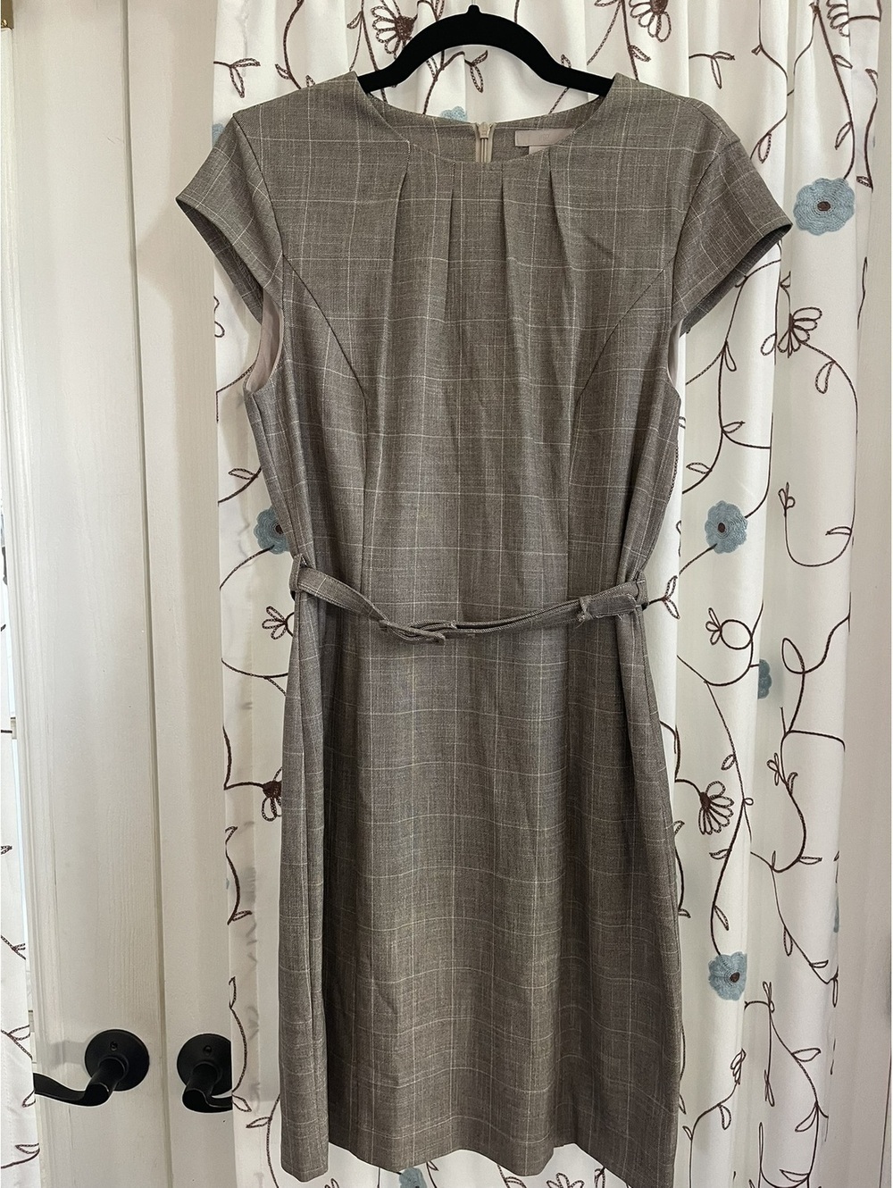 New Without Tags | H&M | Sz M | Plaid belted sheath dress - Picture 2 of 9